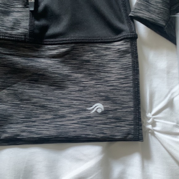 Ideology performance jacket - Picture 4 of 6